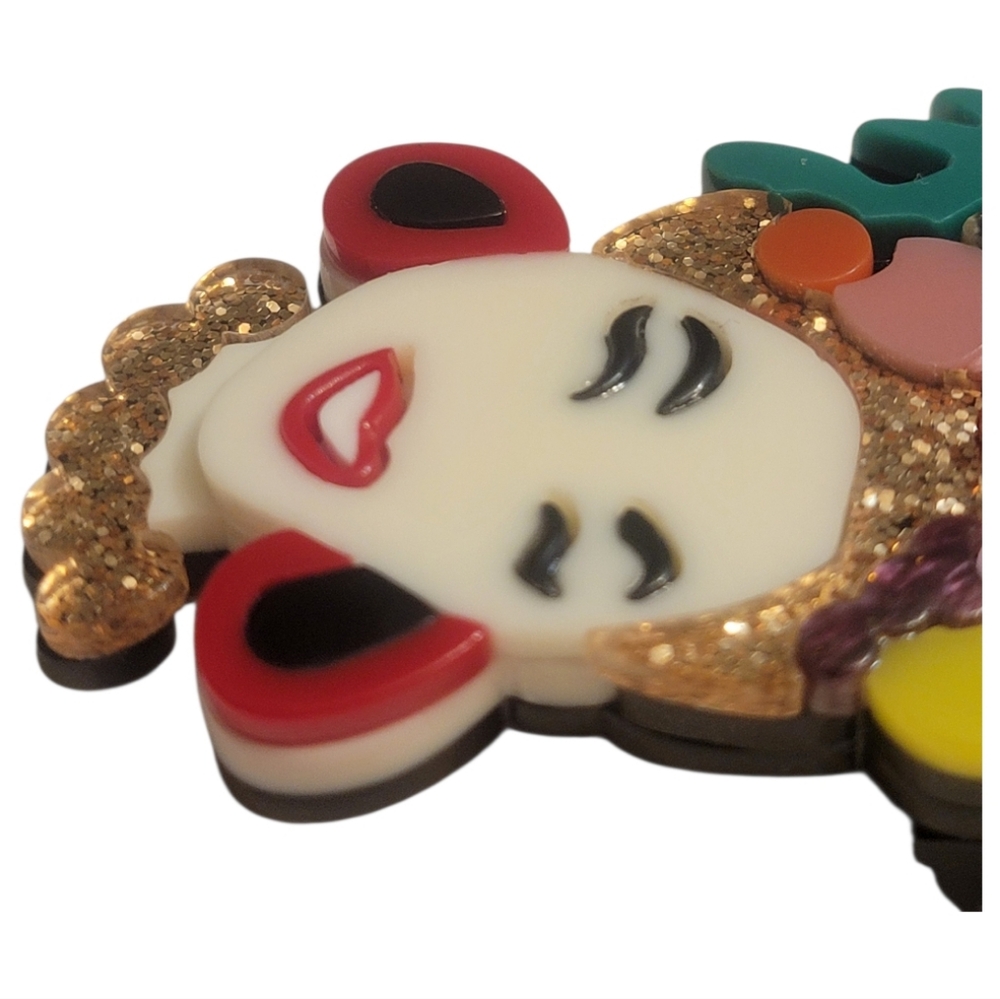 Bohemian Style Lady Brooch - Picture 3 of 6